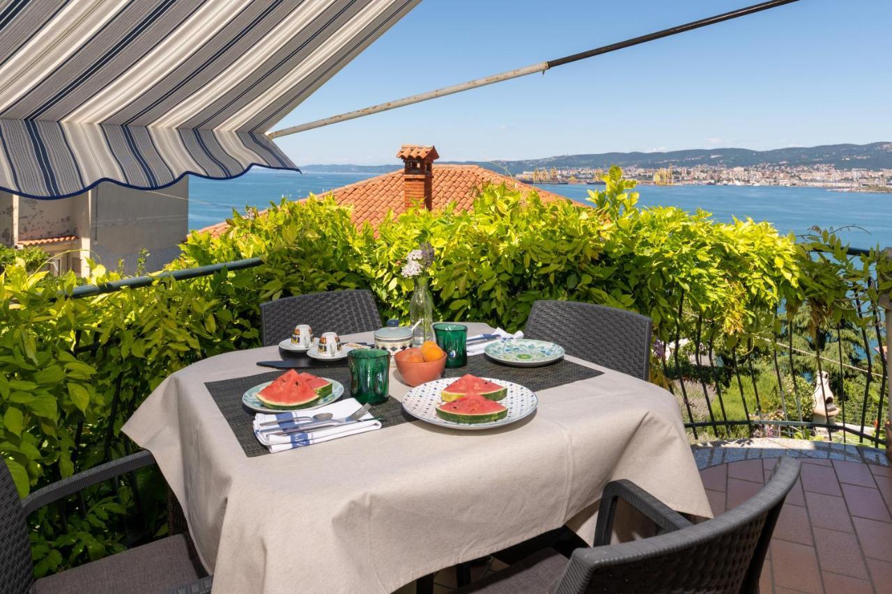 Muggia Uphill B&B Bagian luar foto
