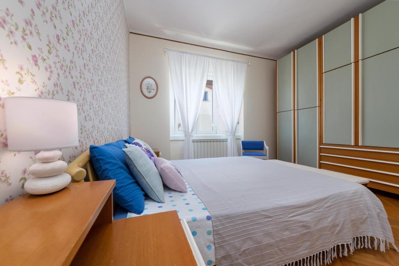 Muggia Uphill B&B Bagian luar foto