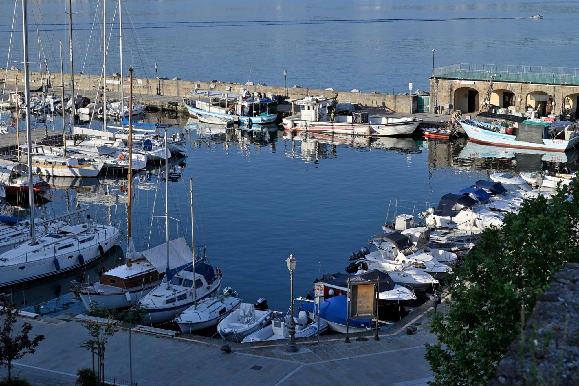 Muggia Uphill B&B Bagian luar foto